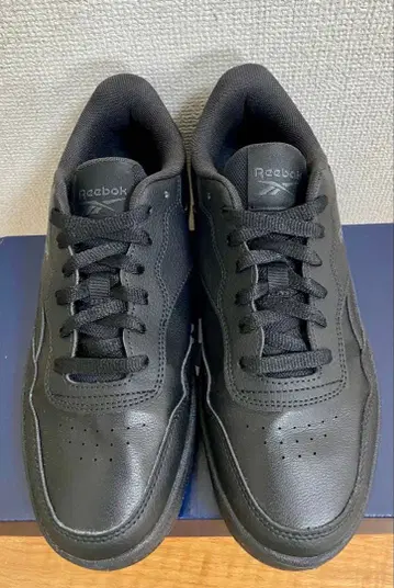 연말 세일 [Reebok] 스니커즈(25.0cm)