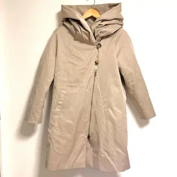 BARNEYS NEWYORK 보아 라이너 부착 후드 코트 38