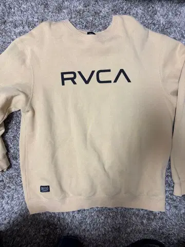 RVCA 베이지 트레이닝복