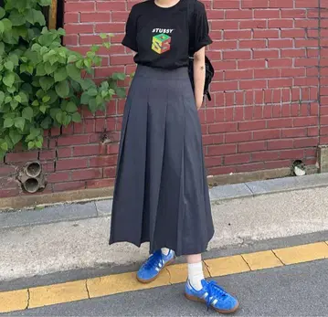 com9ure 코무큐리. / 플리츠 스커트 그레이 / 한국