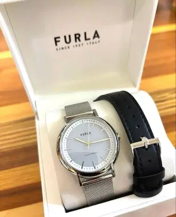 [ 미사용 새상품 배송비 포함 ] FURLA 솔라 손목시계 실버/블랙