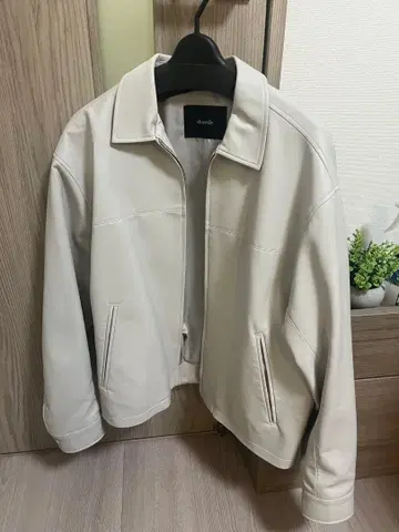 화이트 가죽풍 블루종