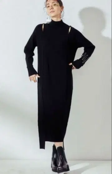 UN3D. 블랙 롱 니트 원피스 36