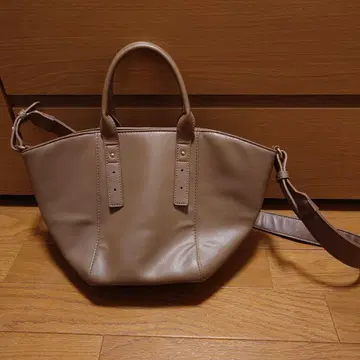 any FAM 숄더백 베이지 (새상품급)