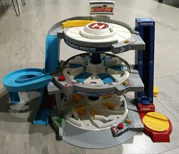 토미카 빙글빙글슛!! DX 토미카 파킹