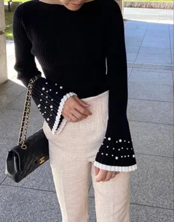 jenne 펄 벨 슬리브 니트