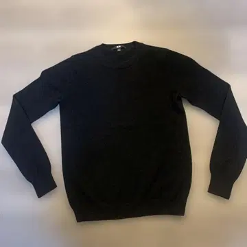 유니클로 캐시미어 100% 크루넥 스웨터