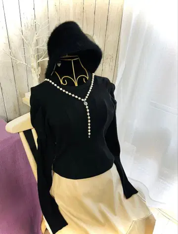 베이지 가죽풍 스커트