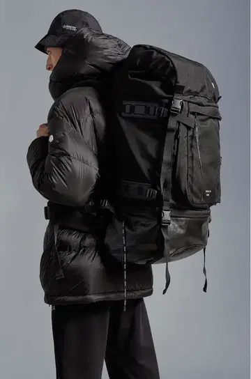 MONCLER HYKE 백팩 LARGE