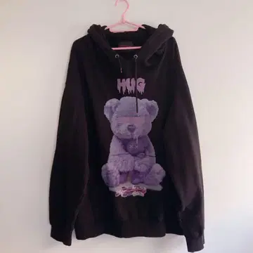 Wrouge HUG 곰 프린트 블랙 후드티 지뢰계