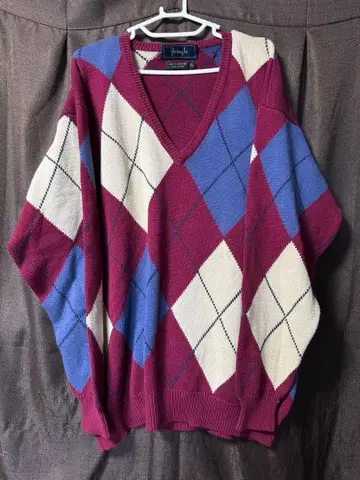 빈티지 구제 의류 Pringle 아가일 패턴 V넥 니트 스웨터