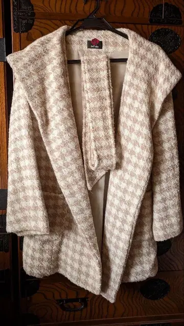 DaTuRa 하운드투스 체크 빅 후드 코트