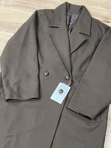 미사용 새상품 클래식 엘프 체스터 코트