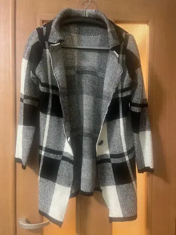 니트 코트 체크 무늬