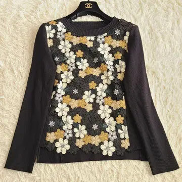 완판템 히로코코시노 워셔블 니트 조인트 플라워 레이스 티셔츠