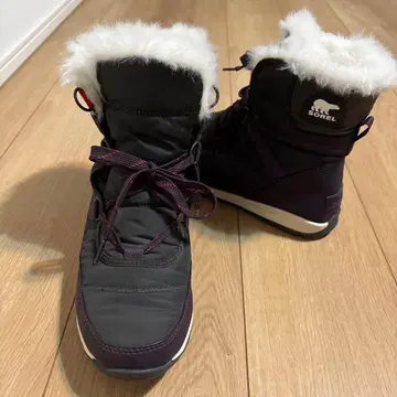 SOREL 퍼 포함 방한 부츠 블랙/보라색
