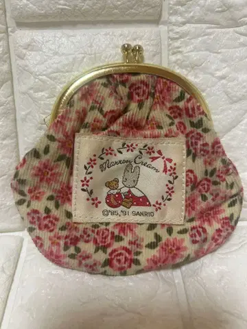 산리오 레트로 마론 크림 가마구치