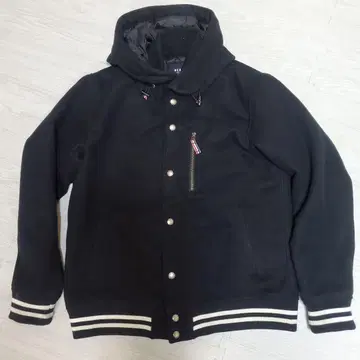 BEAMS 하트 블랙 후드 부착 바시티 자켓