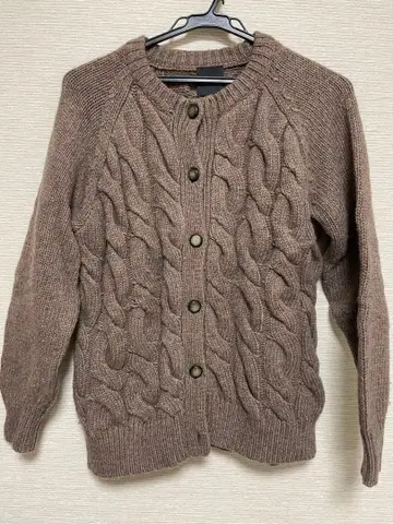 늑대와 올빼미 케이블 니트 가디건 브라운