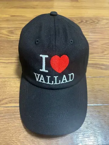 I LOVE VALLAD CAP 캡 io kohjiya 착용