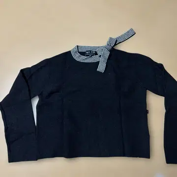 아네스 베 블랙 리본 포함 스웨터 사이즈 2