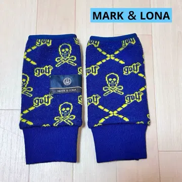 [ 새상품급 ] 마크앤로나 핸드 워머 네이비 스컬 패턴