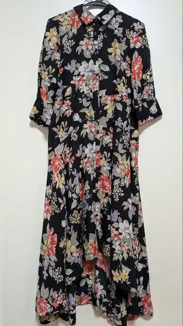 꽃무늬 5부 기장 원피스