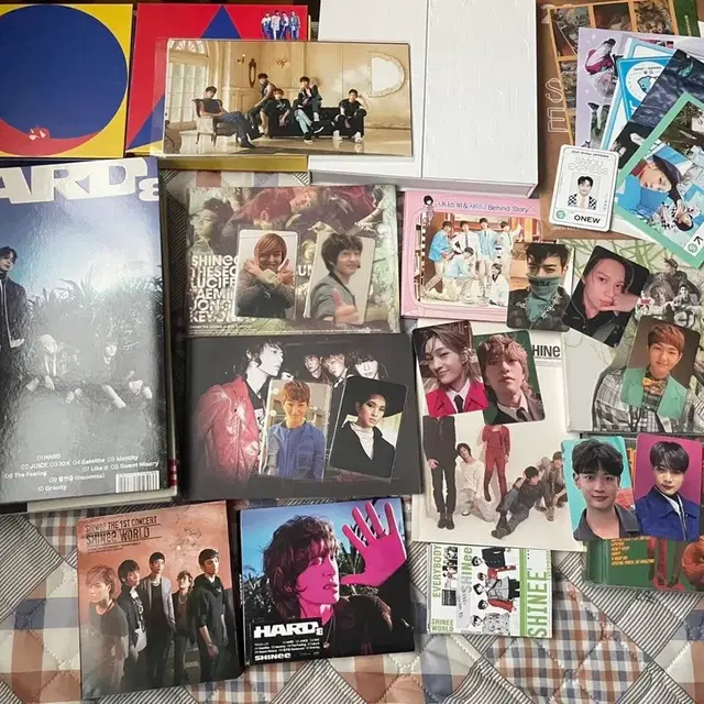 샤이니 솔로 앨범+탬아리15cm레인코트 일괄 양도