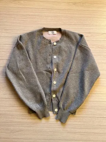 SLOBE 이에나 그레이 버튼 달린 가디건