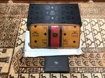 MCM 가죽 장지갑 브라운/레드 하자품 MCM