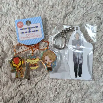 라키아 가면라이더 가브 산리오 키링 폼폼푸딩