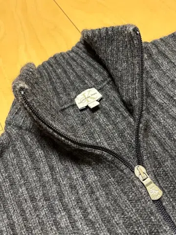 캘빈 클라인 집업 스웨터 (새상품급)