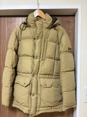 Pherrow's 카키 다운 자켓