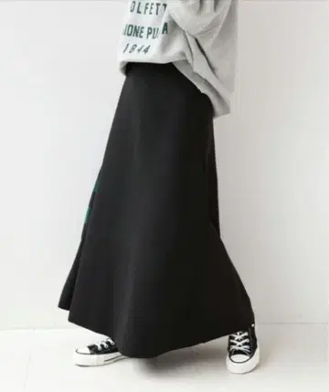 JOURNALSTANDARDrelume 스펀지 니트 스커트 아이보리