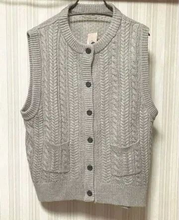 사만사 모스모스 새상품 케이블 짜임 니트 베스트