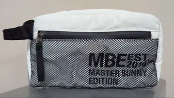 MASTER BUNNY EDITION 파우치