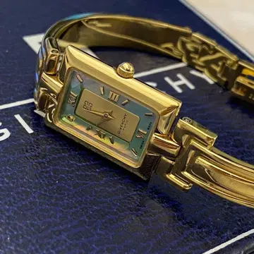 동작 미확인 지방시 쿼츠 뱅글 워치 쉘 박스 포함