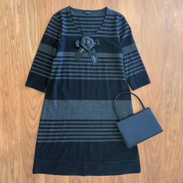 INGEBORG 잉게보그 원피스 보더 울 코사지 부착