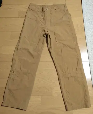 THE NORTH FACE 베이지 치노 팬츠