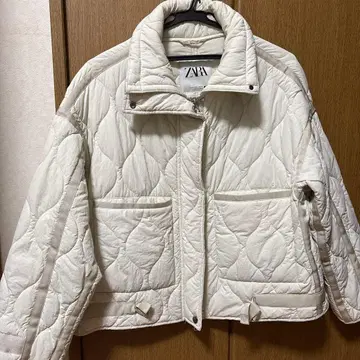 ZARA 퀼팅 자켓 화이트