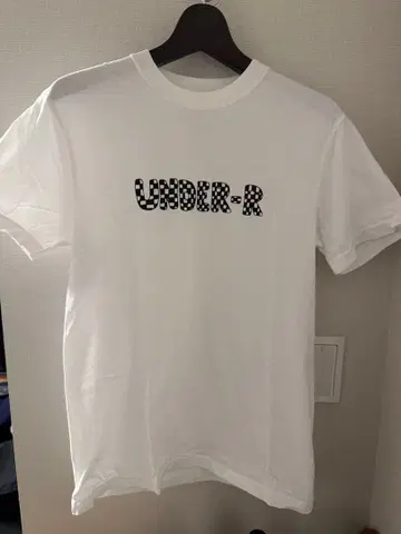 UNDER R HOMIES 티셔츠 미국제
