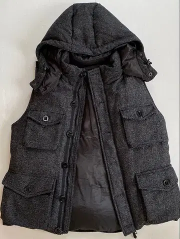 새상품급 히말라야 가이진 메이드 헤링본 트위드 후드 부착 다운 베스트