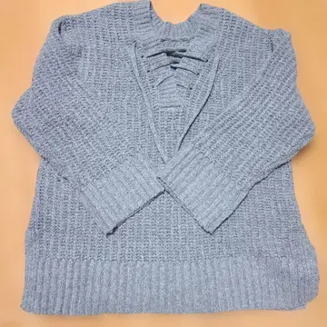 [미사용] earth 그레이 레이스업 니트 스웨터