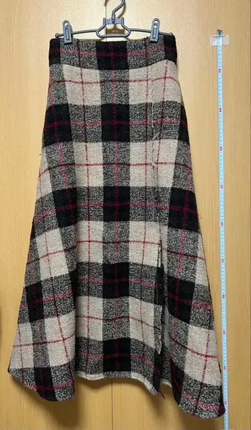SALE [새상품급] Mila Owen 타탄 체크 플레어 스커트