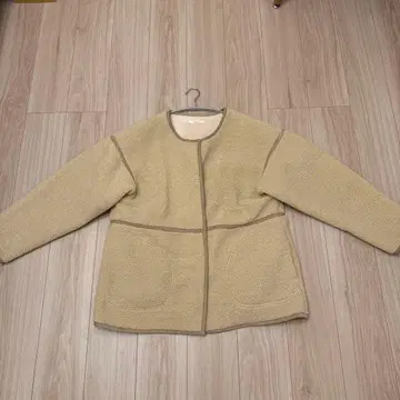 베이지 플리스 보아 자켓