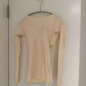 ASL 크림색 리브 긴팔 상의