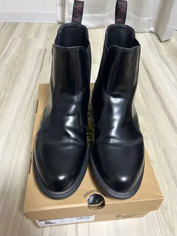 닥터마틴 FLORA 블랙 사이드 고어 부츠 US 11