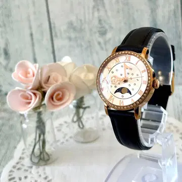 [ 레어 ] Lunage 루나쥬 손목시계 AD-017 문 0.36ct