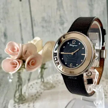 [ 레어 ] Salvatore Ferragamo 페라가모 손목시계 F64