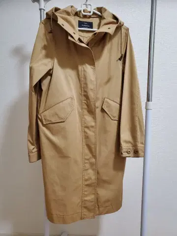 유나이티드 애로우즈 그린 라벨 릴랙싱 베이지 후드 부착 코트